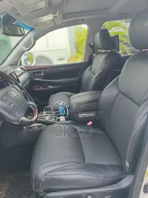 Lexus LX 570 AWD 2014 White