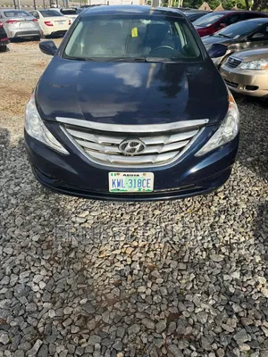 Hyundai Sonata SE 2.0T Sedan FWD (2.0L 4cyl 6A) 2012 Black