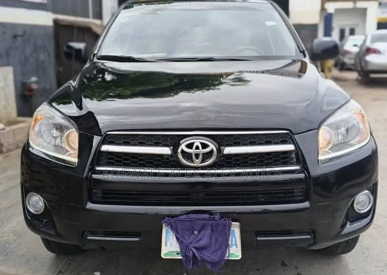 Toyota RAV4 2011 Black