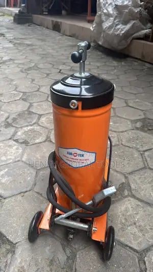 10kg Foot-Operated Grease Pump – Heavy Duty