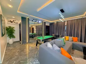 Beautifully Furnished 2 Bedroom Apartment With Snooker