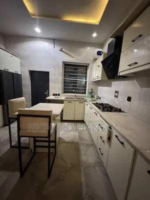 1bdrm Shared Apartment in Orchid (Not Mini, Chevron for rent