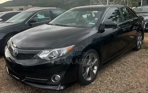 Toyota Camry SE V6 4dr Sedan (3.5L 6cyl 6A) 2013 Black