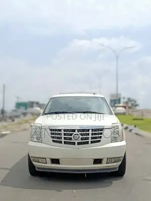 Cadillac Escalade 2010 White