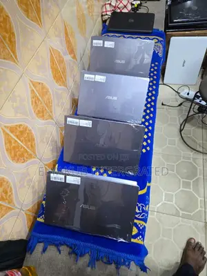 New Laptop Asus 8GB Intel Core i5 SSD 256GB