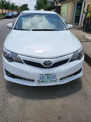 Toyota Camry 2014 White