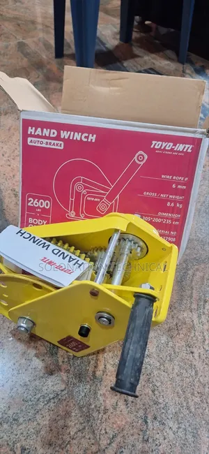 Toyo Hand Winch 8.6kg 6mm Wire