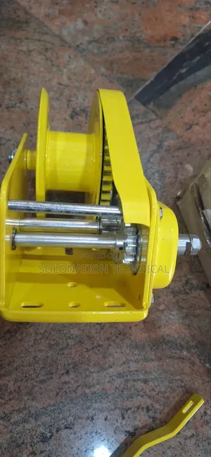 Toyo Hand Winch 8.6kg 6mm Wire