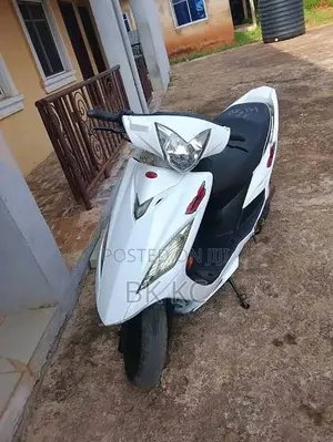 Kymco 2015 White