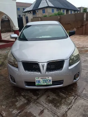 Pontiac Vibe 1.8L 2009 Gold