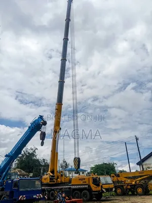 150tons Motor Crane for Lease