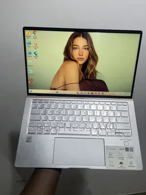 Laptop Asus Zenbook 14 OLED 32GB Intel Core i7 SSD 256GB