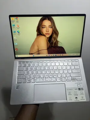 Laptop Asus Zenbook 14 OLED 32GB Intel Core i7 SSD 256GB