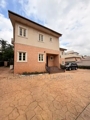 4bdrm Duplex in Wuse 2 for rent