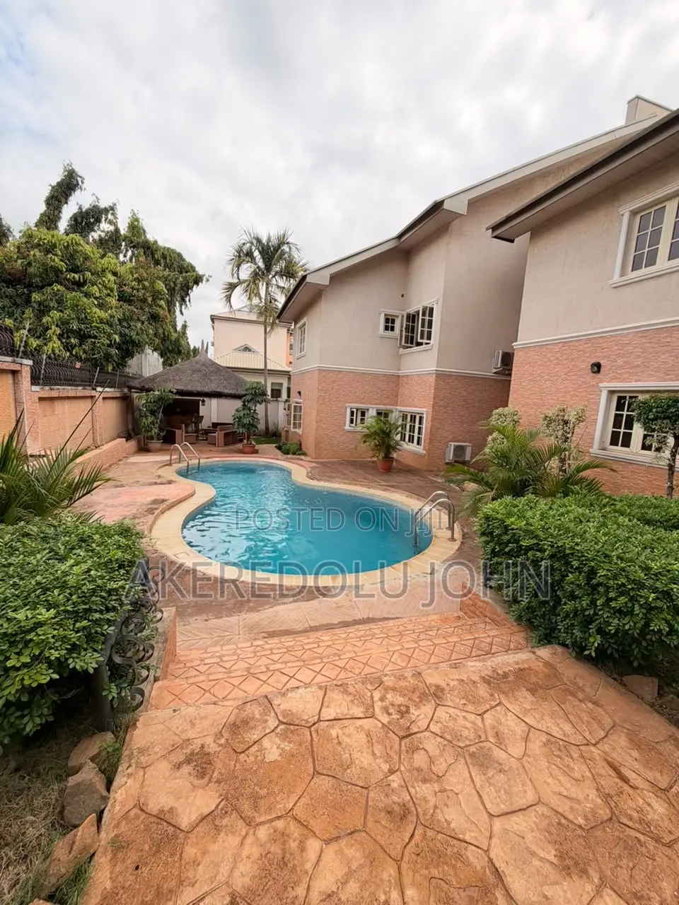 4bdrm Duplex in Wuse 2 for rent