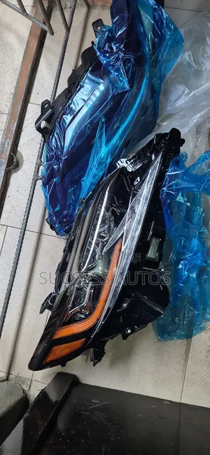 Head Lamp Es 350 2018 3 Touch