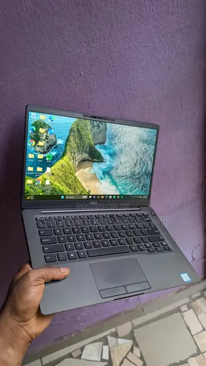 Laptop Dell Latitude 7400 8GB Intel Core i7 SSD 256GB