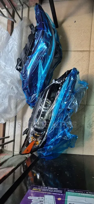 Head Lamp Es 350 2018 1 Touch