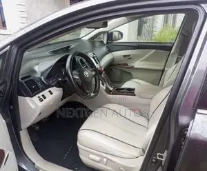 Toyota Venza 2010 Gray