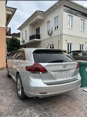 Toyota Venza XLE 2013 Gray