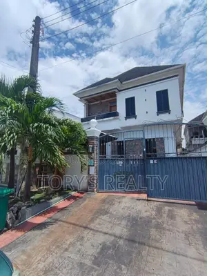 5bdrm Duplex in Ikota for rent