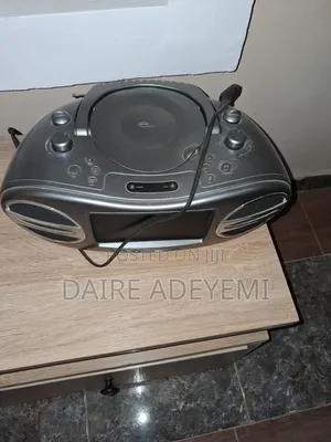 Portable CD Player/Am FM Radio