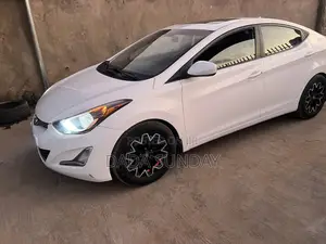 Hyundai Elantra 2017 White