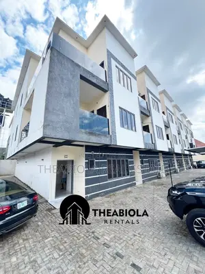 4bdrm Townhouse / Terrace in Guzape District for rent