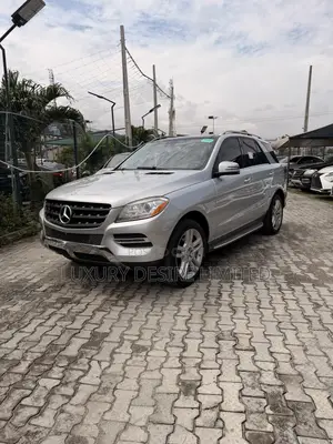 Mercedes-Benz M Class ML350 4MATIC 4dr SUV AWD (3.5L 6cyl 7A) 2015