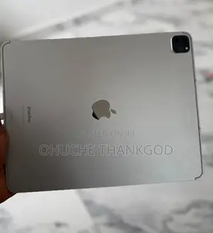 Apple iPad Pro 12.9 (2022) 256 GB Gray