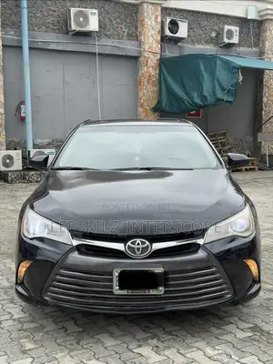 Toyota Camry SE 4dr Sedan (2.5L 4cyl 6A) 2015 Black