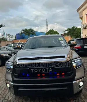 Toyota Tundra 2016