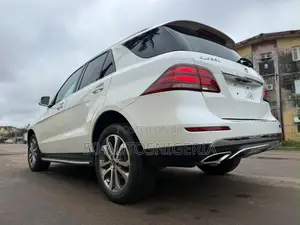 Mercedes-Benz GLE-Class GLE 350d 4MATIC 2017 White