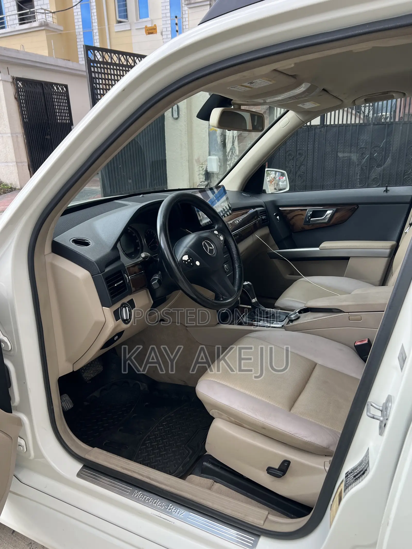 Mercedes-Benz GLK-Class 350 2010 White