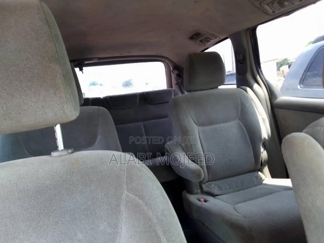 Toyota Sienna CE 2009 Silver