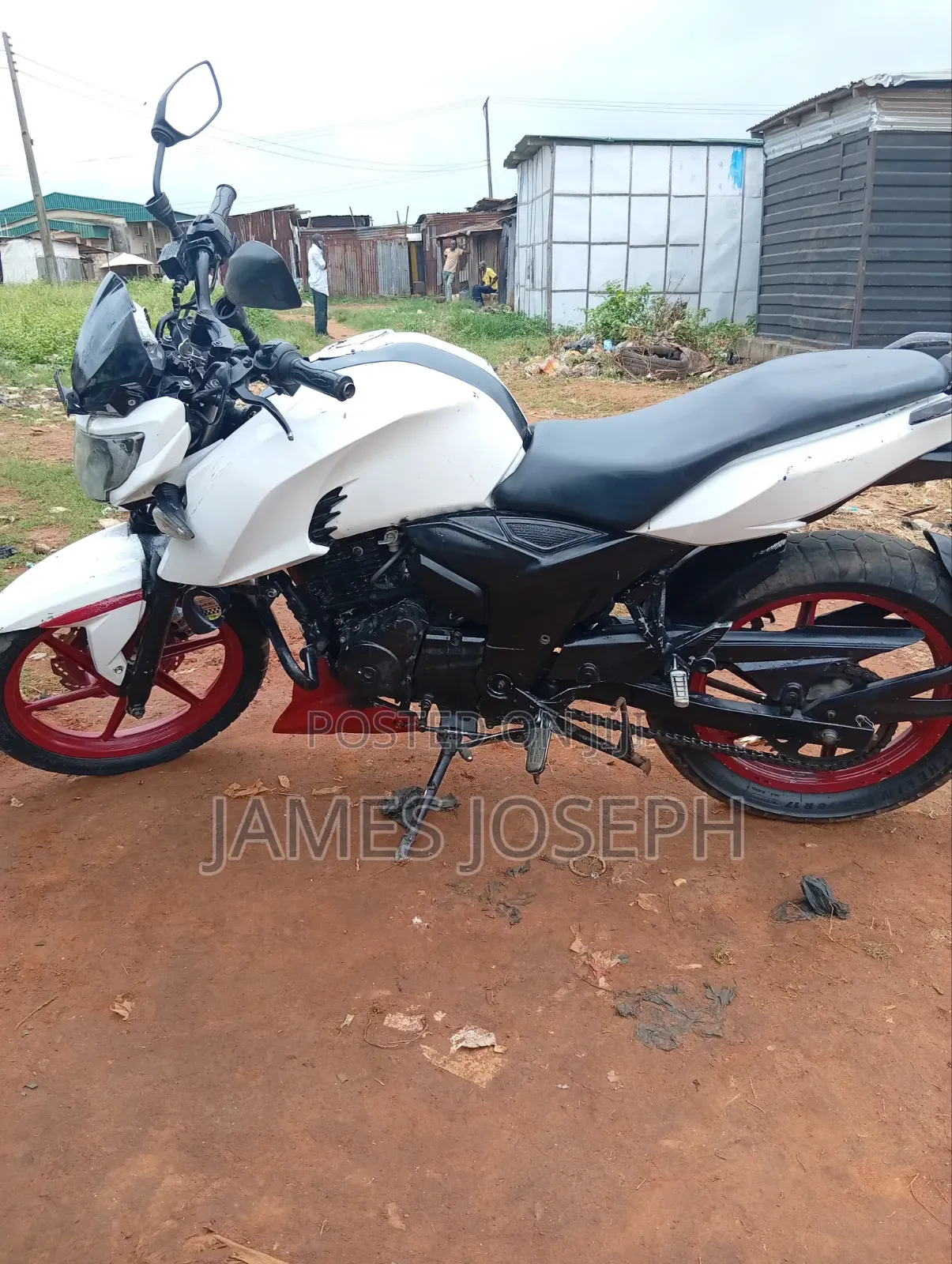 TVS Apache 160 4V 2022 Black