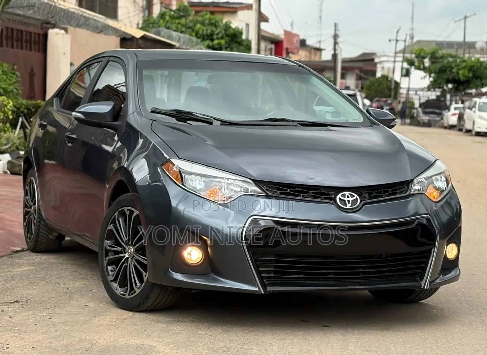Toyota Corolla 2015 Gray