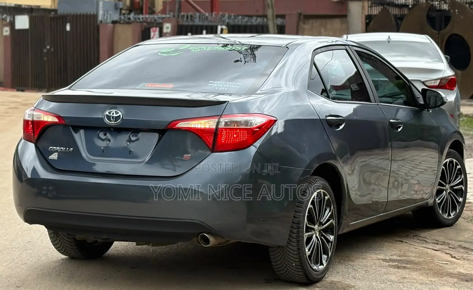 Toyota Corolla 2015 Gray