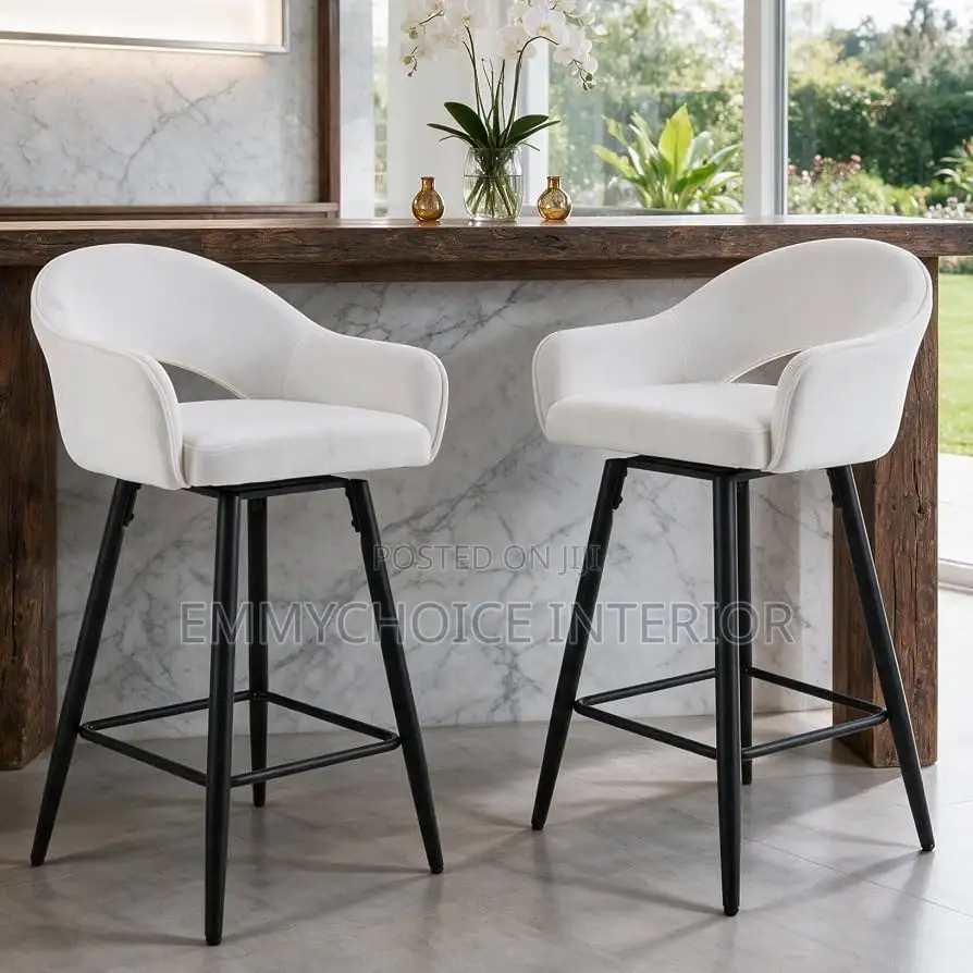 Tulip Shell Leather Bar Stool With Armrests