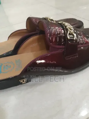 Men's Shoe