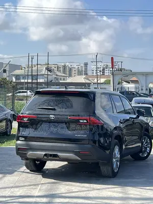 Toyota Grand Highlander Platinum AWD 2024 Black