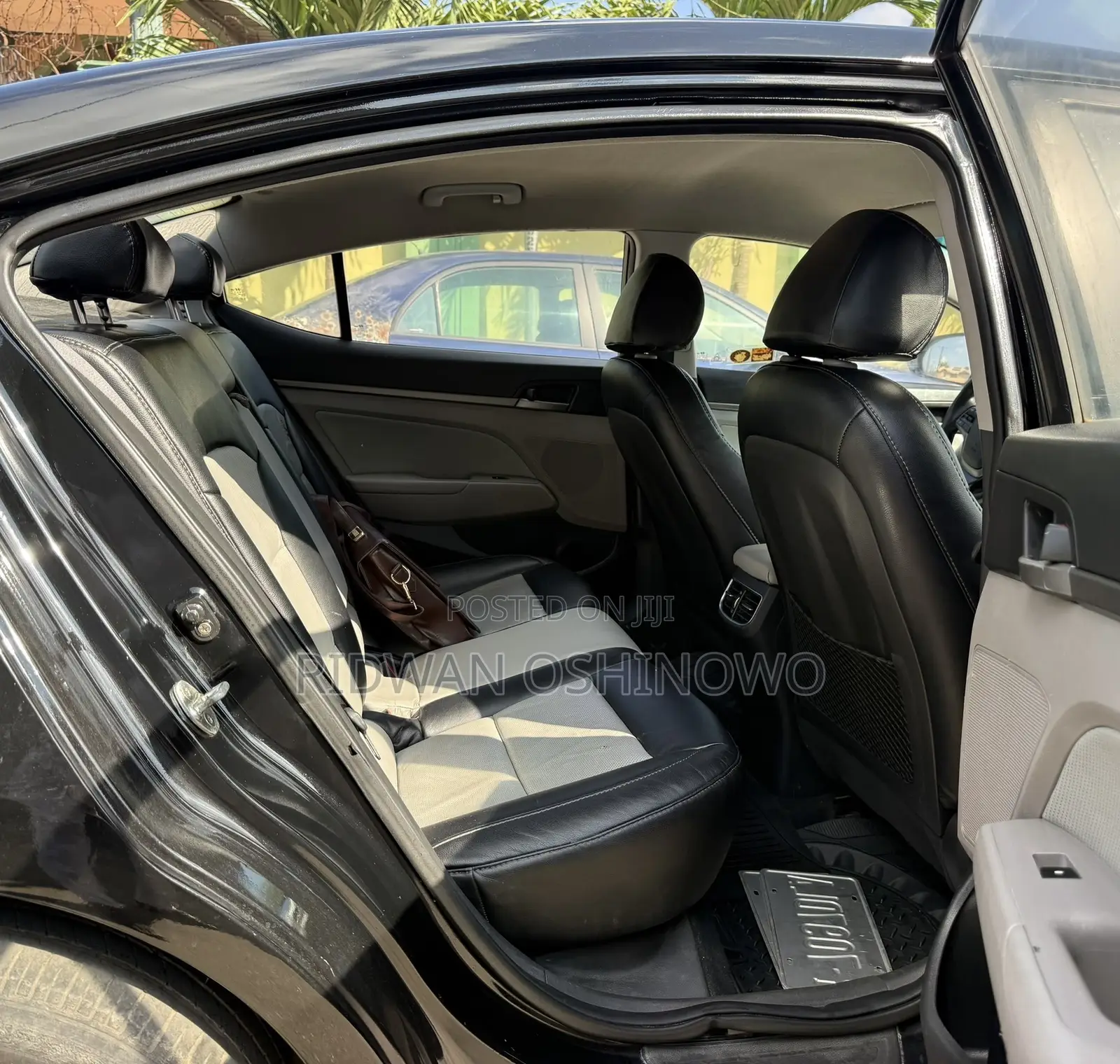 Hyundai Elantra 2017 Black
