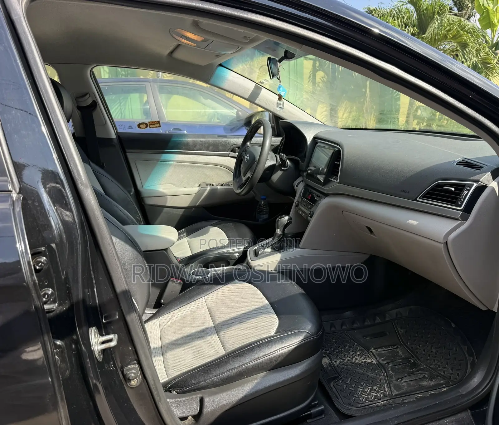 Hyundai Elantra 2017 Black