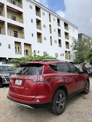Toyota RAV4 XLE AWD (2.5L 4cyl 6A) 2016 Red