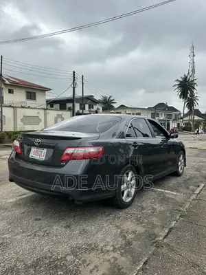 Toyota Camry SE V6 4dr Sedan (3.5L 6cyl 6AM) 2008 Gray