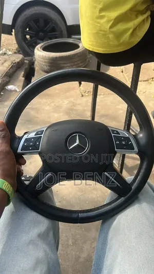 ML350 2013 Follow Come Steering and AMG/ Steering Wheel