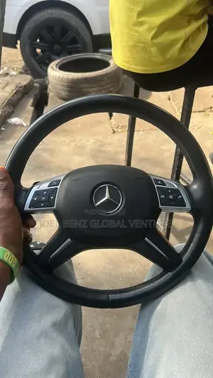 ML350 2013 Follow Come Steering and AMG/ Steering Wheel