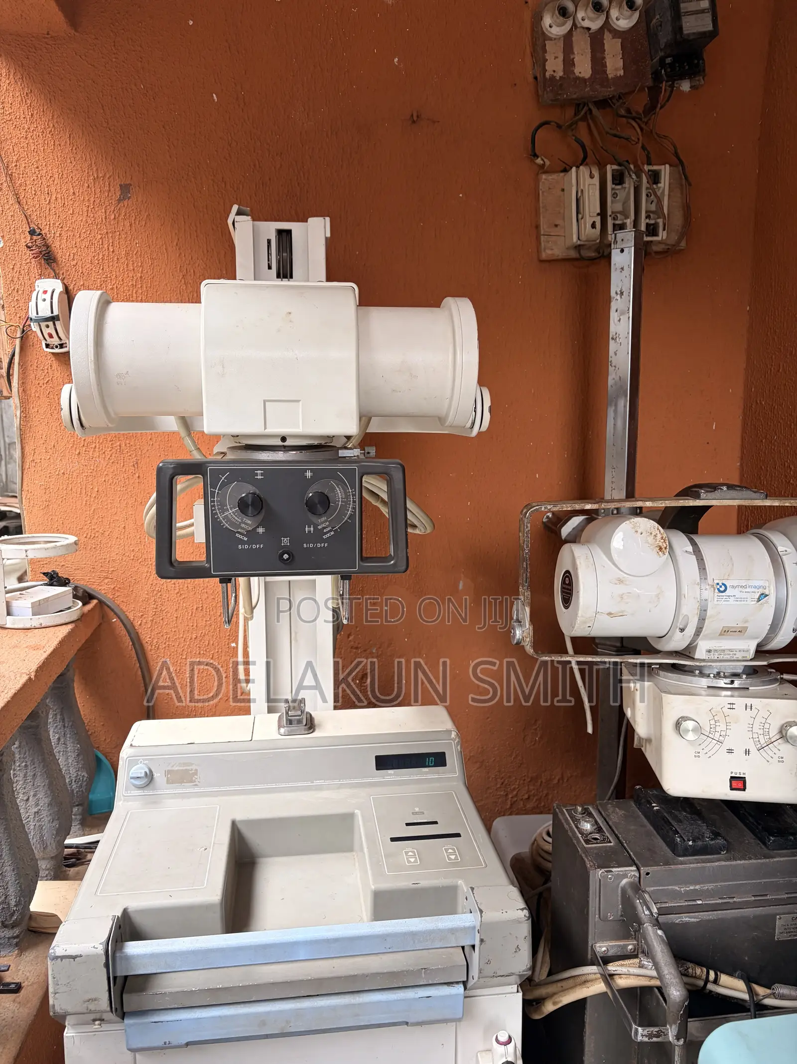 GE AMX4 Plus X-Ray Machine