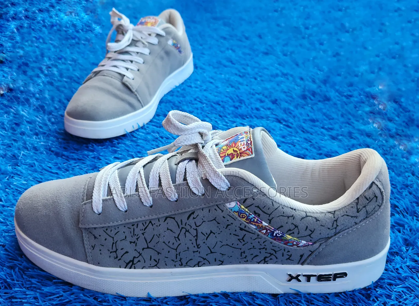 Akube/Thrift Men Sneaker