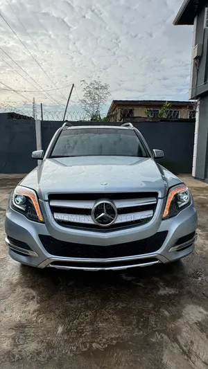 Mercedes-Benz GLK-Class 350 2014 Blue